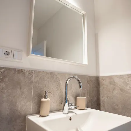 Apartament Hafen 6 *